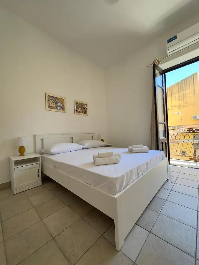 La Casa A Ballaro Apartment Palermo